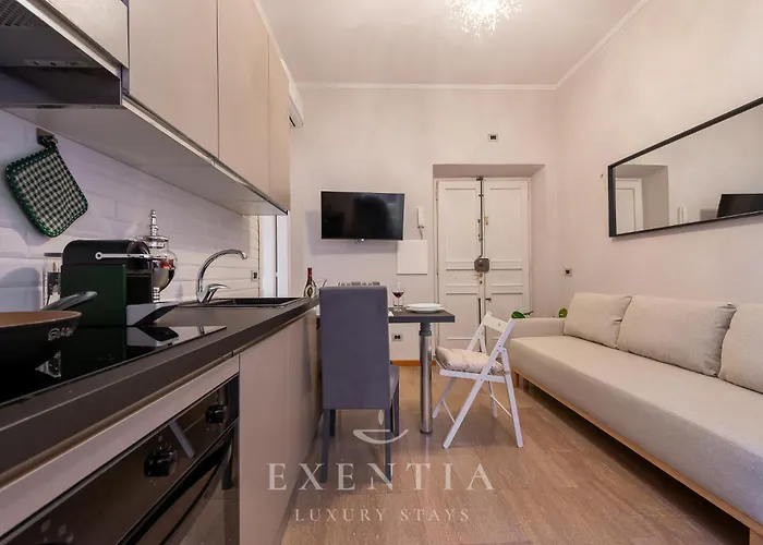 Eau De Trevi - Luxury Trevi Fountain *